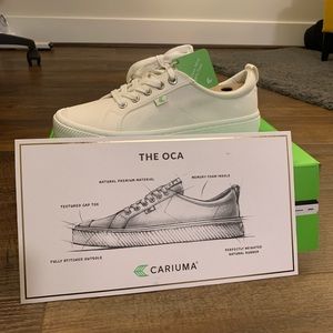 Cariuma Oca Low Off-White Canvas Sneakers